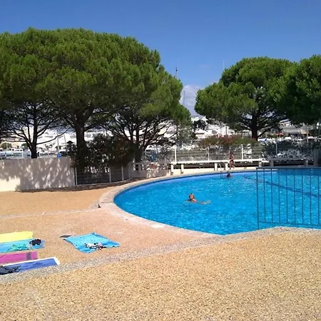 Climatise Avec Piscine Et Parking Au Grau Du Roi - Fr-1-731-98 * Le Grau-du-Roi